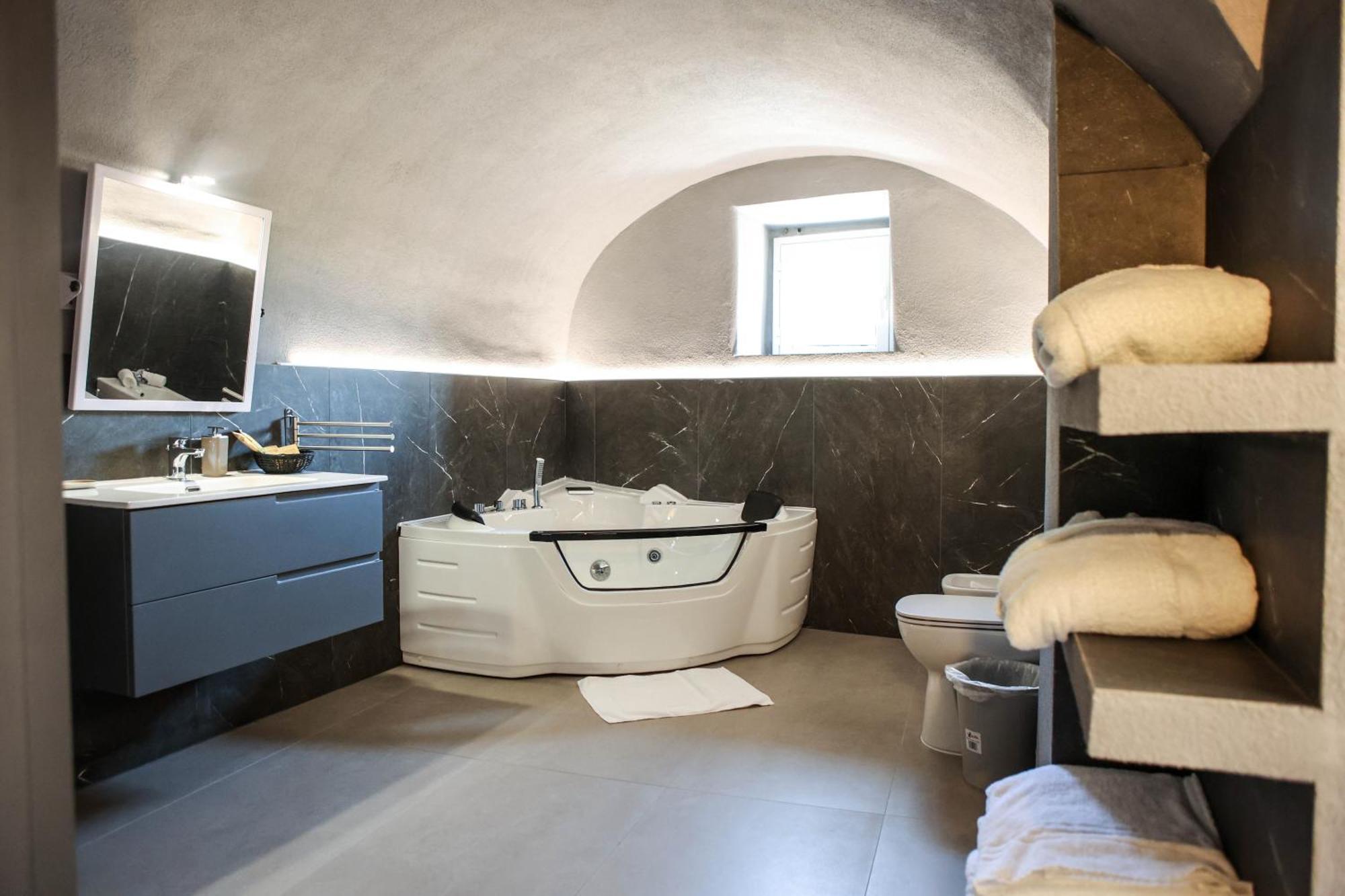 B&B Suites&Rooms Piazza Dei Martiri Κατάνια Εξωτερικό φωτογραφία
