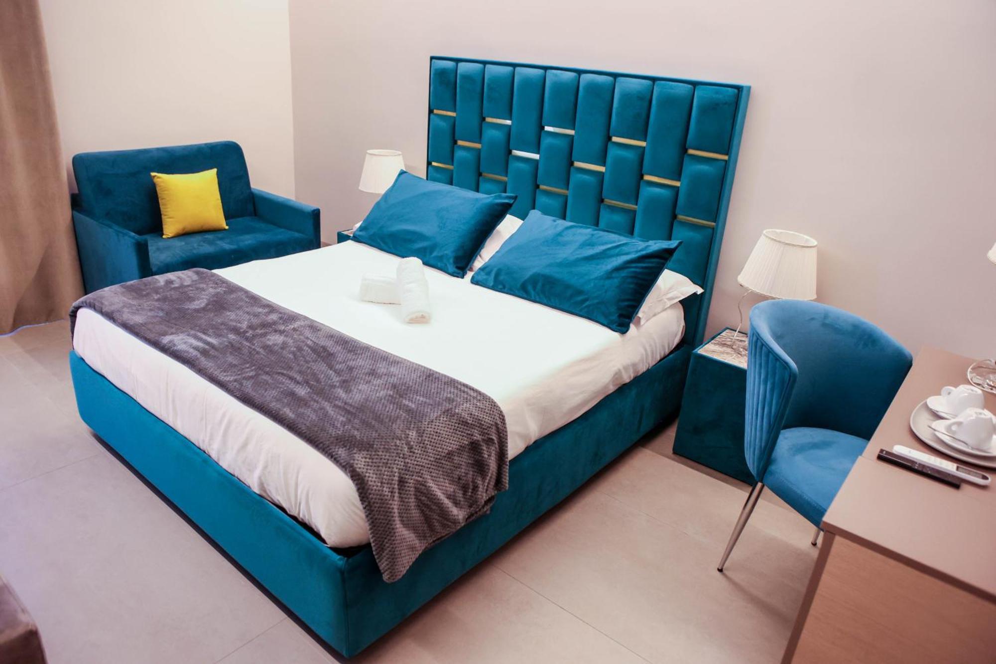 B&B Suites&Rooms Piazza Dei Martiri Κατάνια Εξωτερικό φωτογραφία