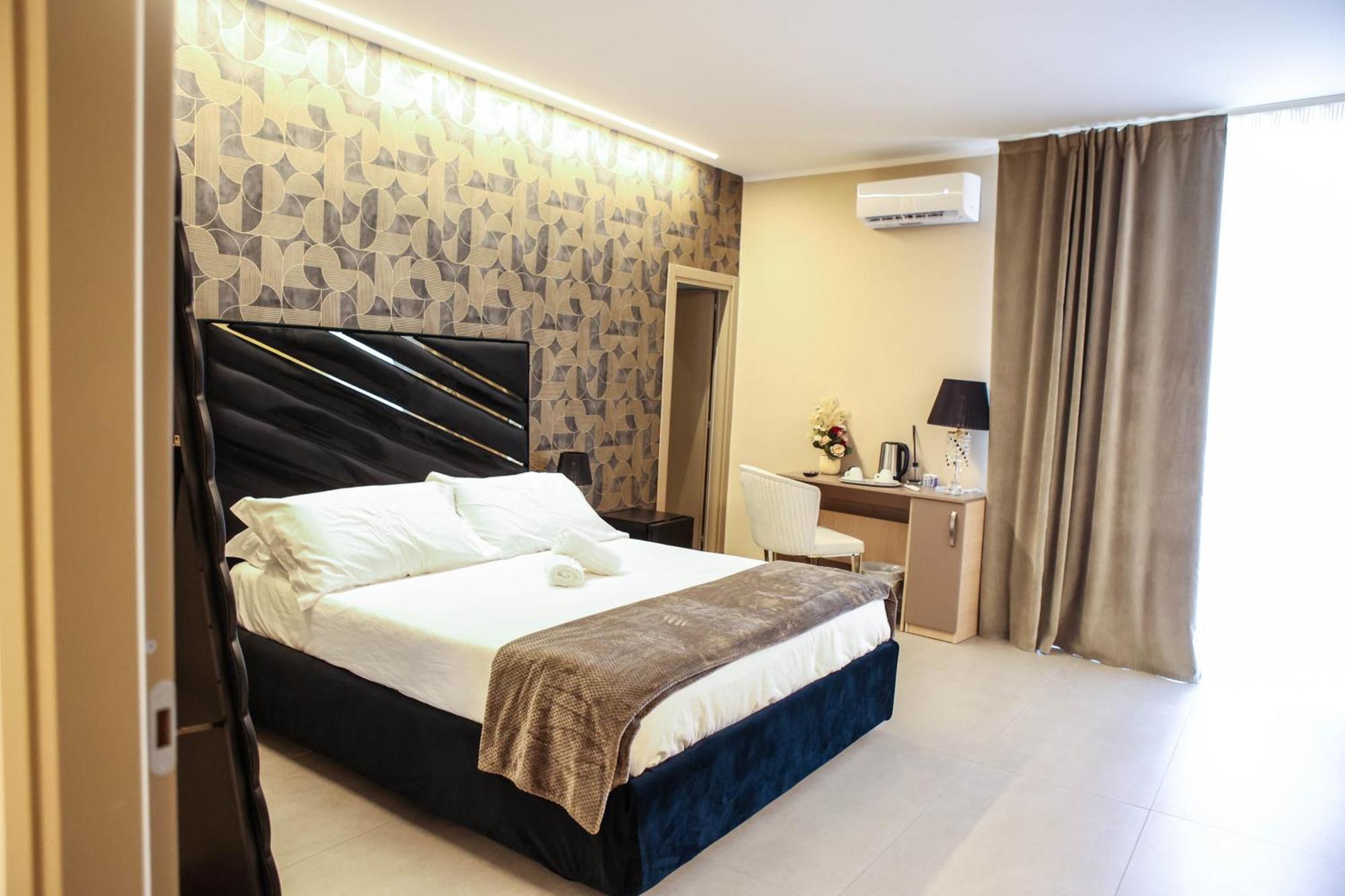 B&B Suites&Rooms Piazza Dei Martiri Κατάνια Εξωτερικό φωτογραφία