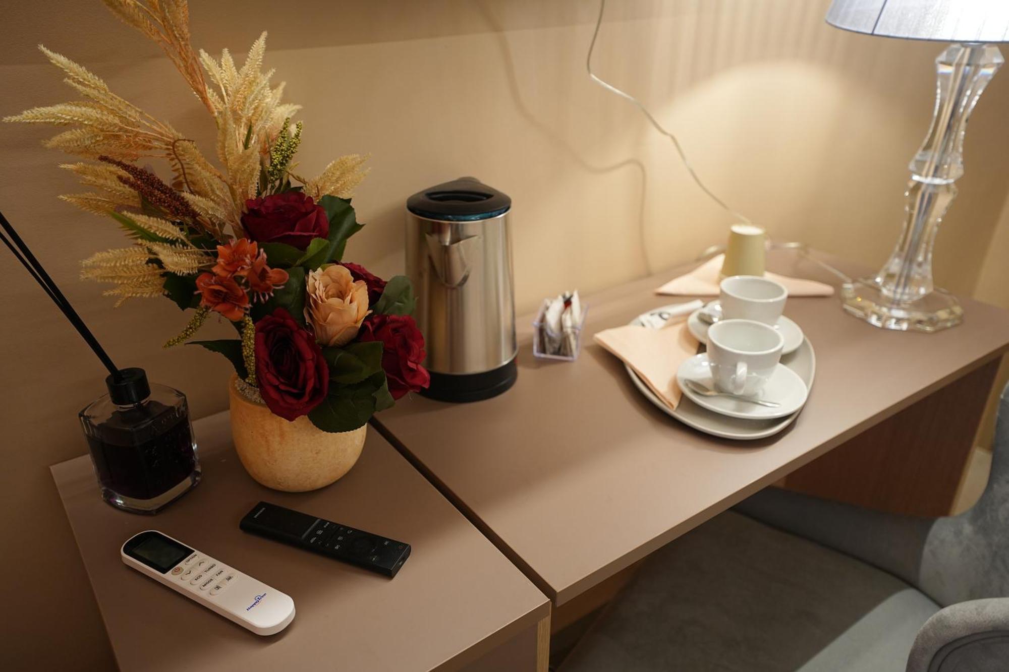 B&B Suites&Rooms Piazza Dei Martiri Κατάνια Δωμάτιο φωτογραφία
