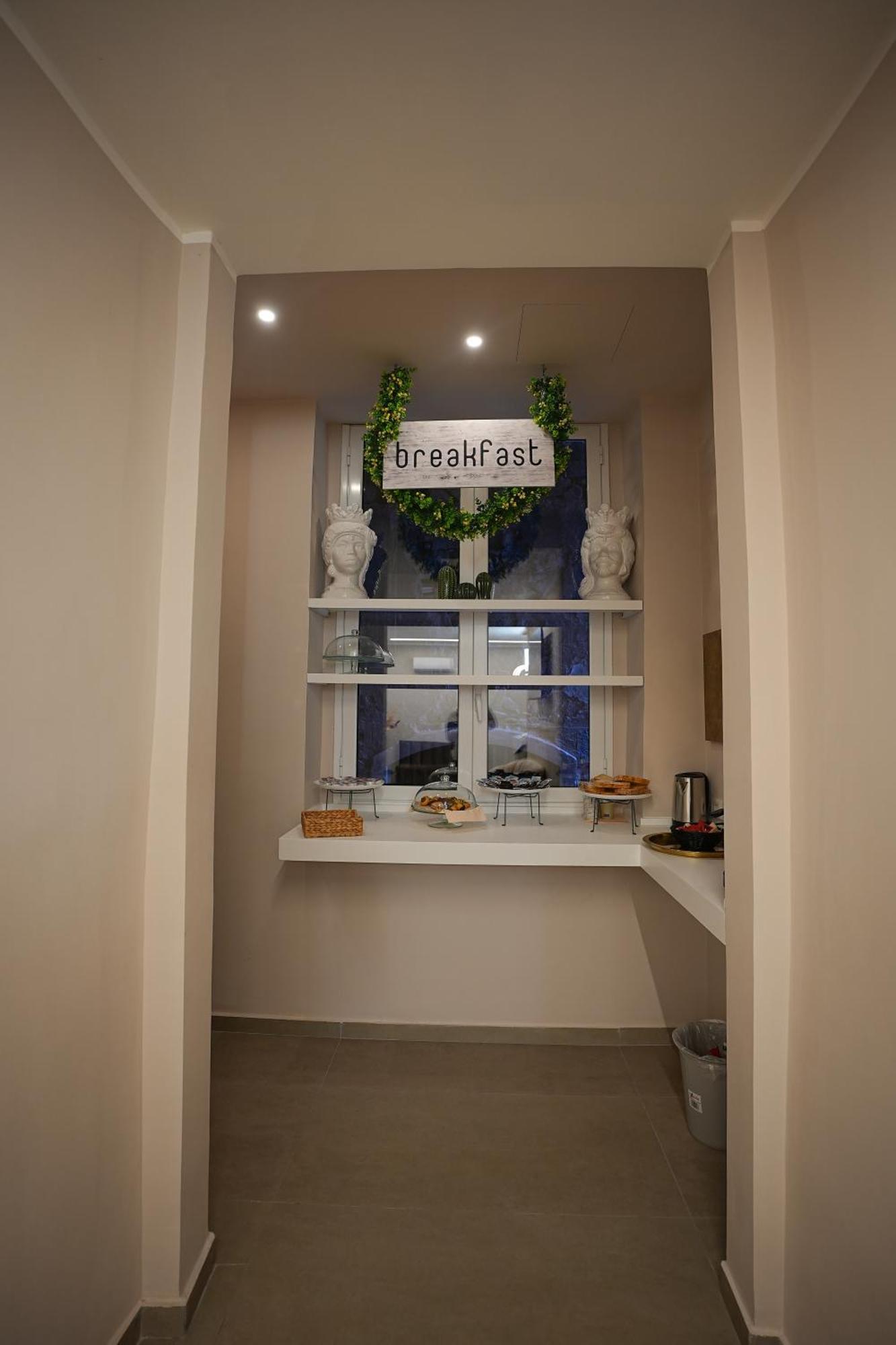 B&B Suites&Rooms Piazza Dei Martiri Κατάνια Εξωτερικό φωτογραφία